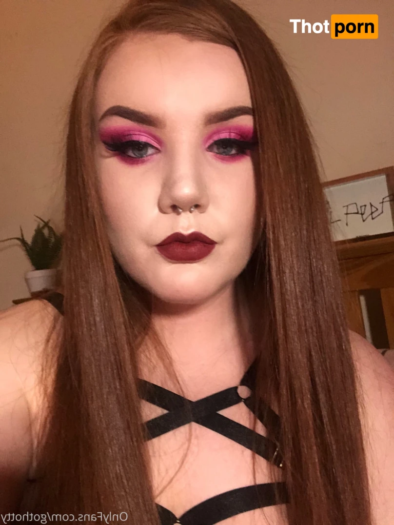 Charli 👼🏻 15863176