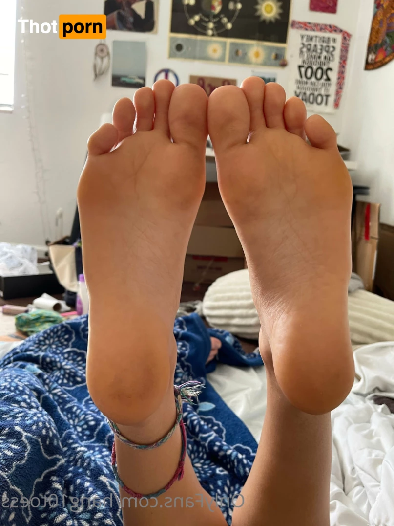 Linzi Little 7879376