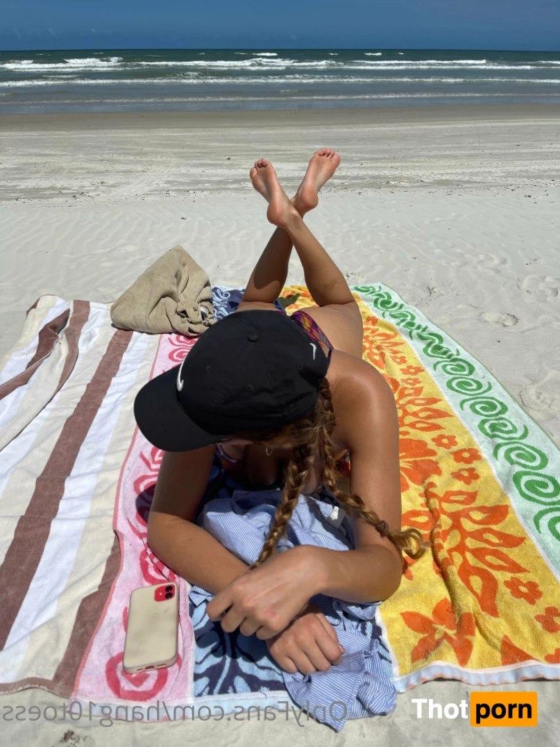 Linzi Little 7879539