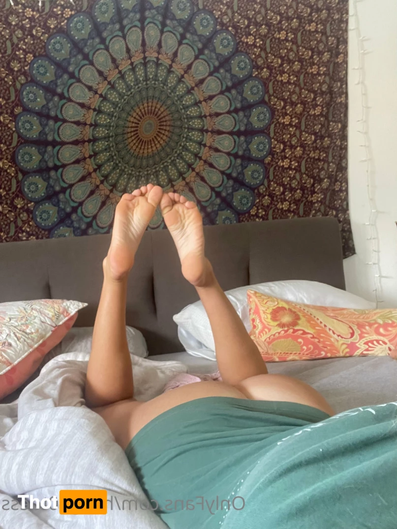 Linzi Little 7879659