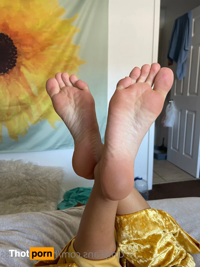 Linzi Little 7879711