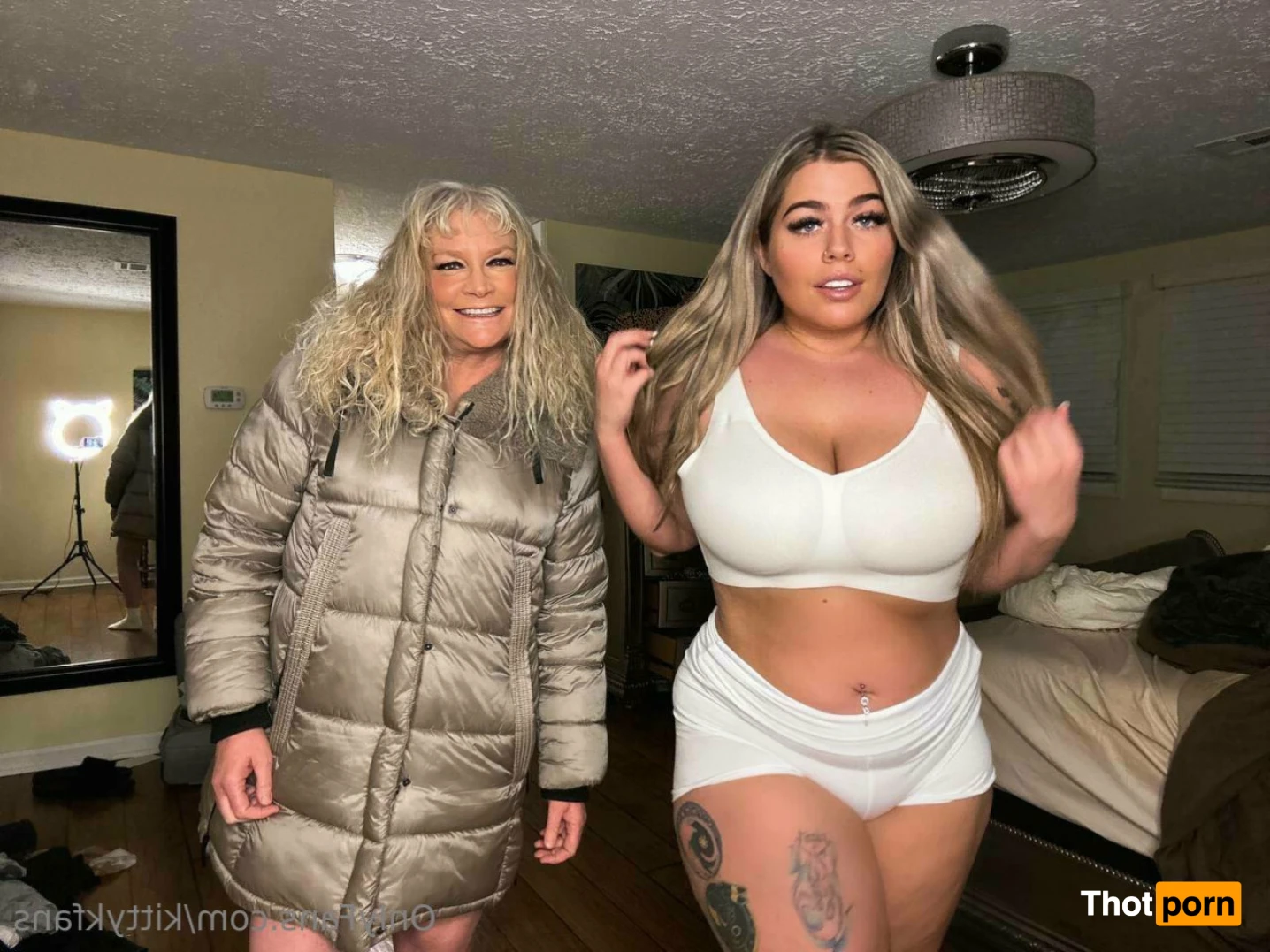 KittyK Gamer ⓈⓁⓊⓉ 11804670