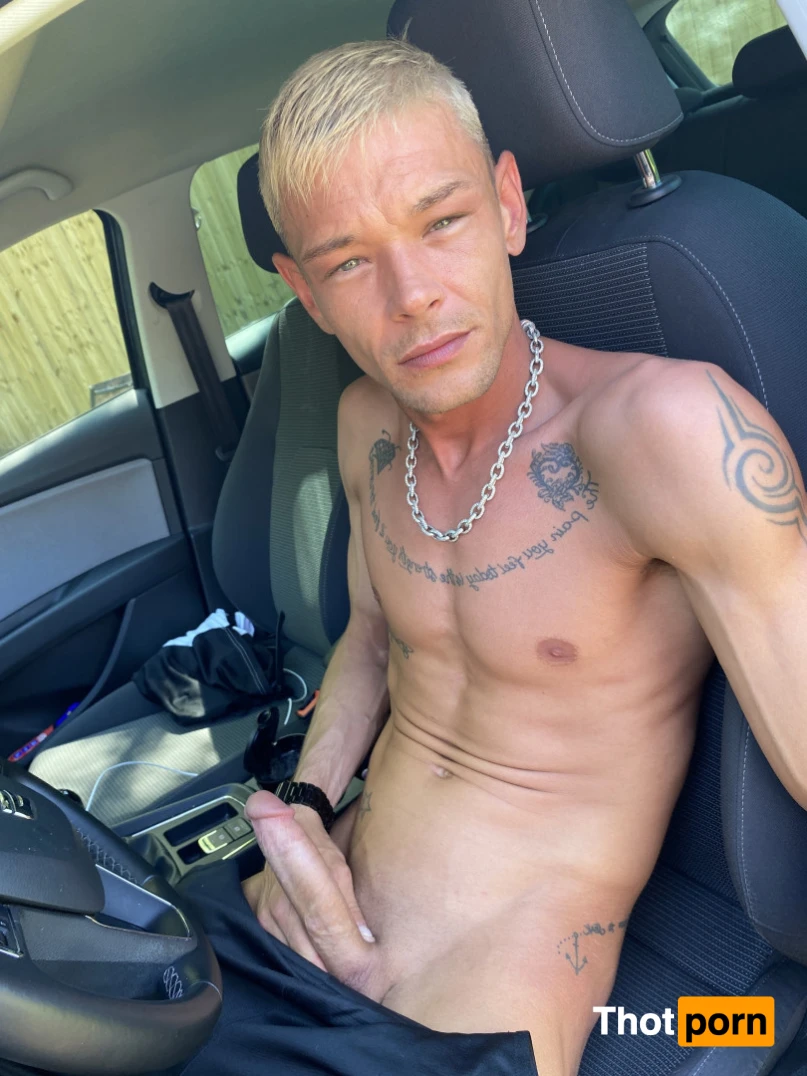 Harri Oakland 15539292