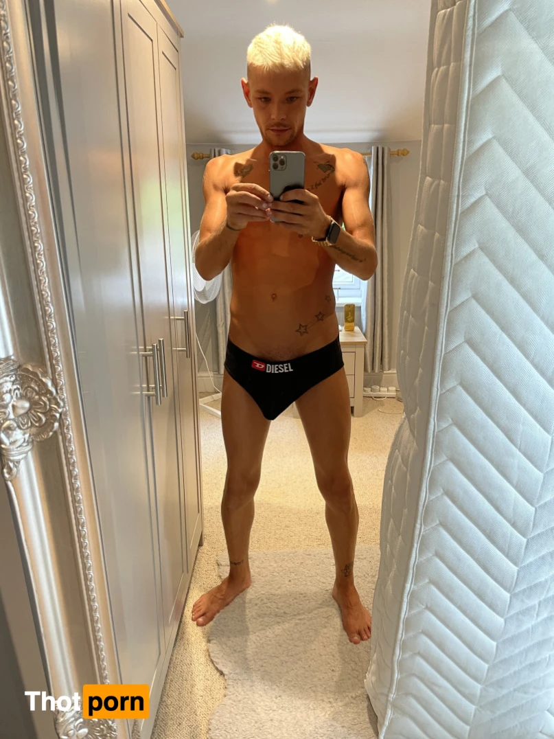 Harri Oakland 15552540