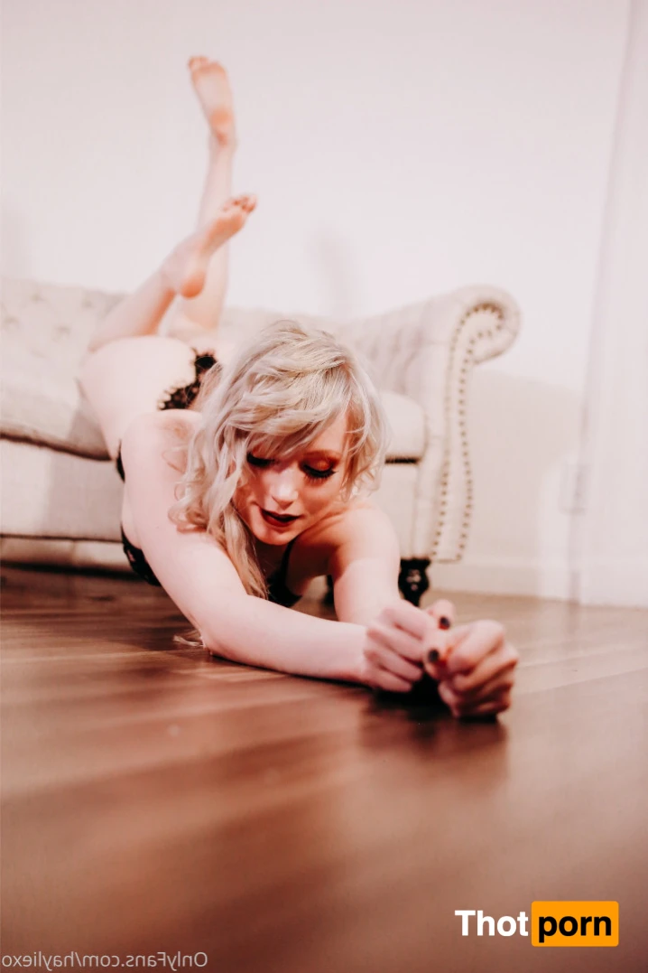 💦 Hayliekyu 💦 15704981