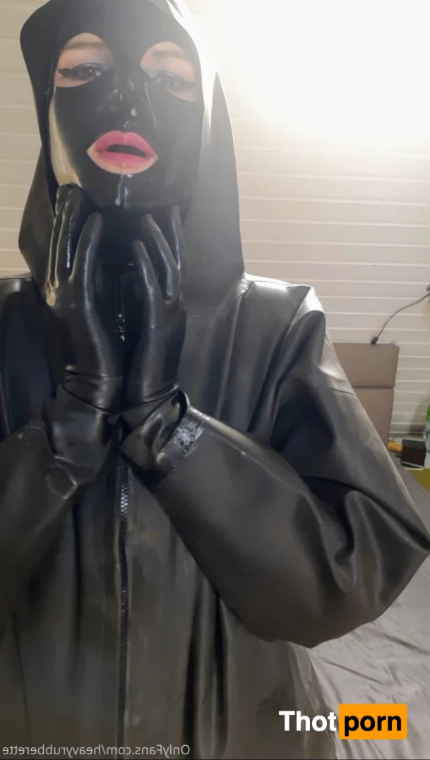 heavyrubberette 9825536