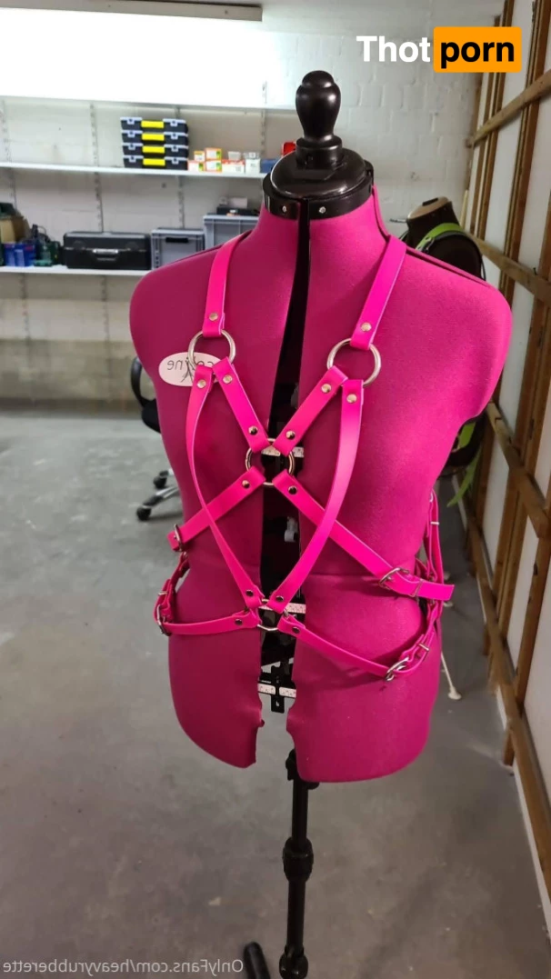 heavyrubberette 9825556