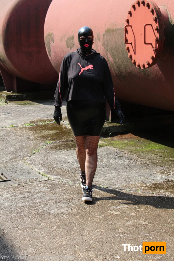 heavyrubberette 9825618