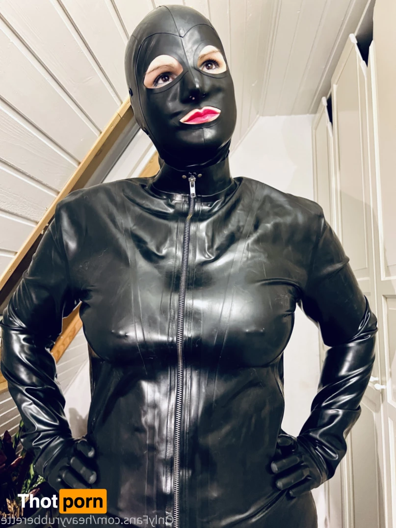 heavyrubberette 9825785