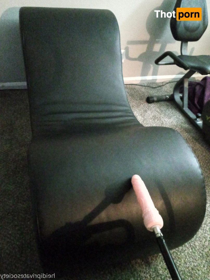 Heidi Privatesociety 11956406