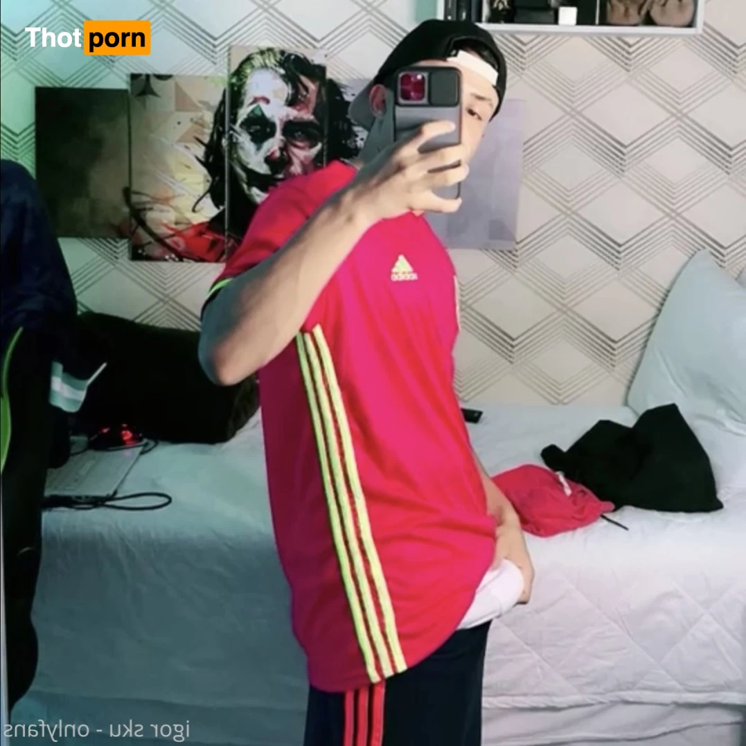 Igor Ferguson 15650274