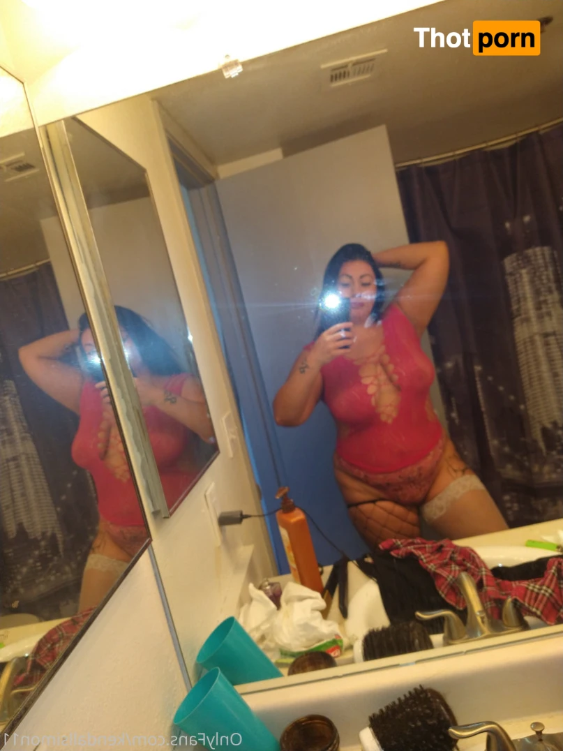 Kendall's World 13745248