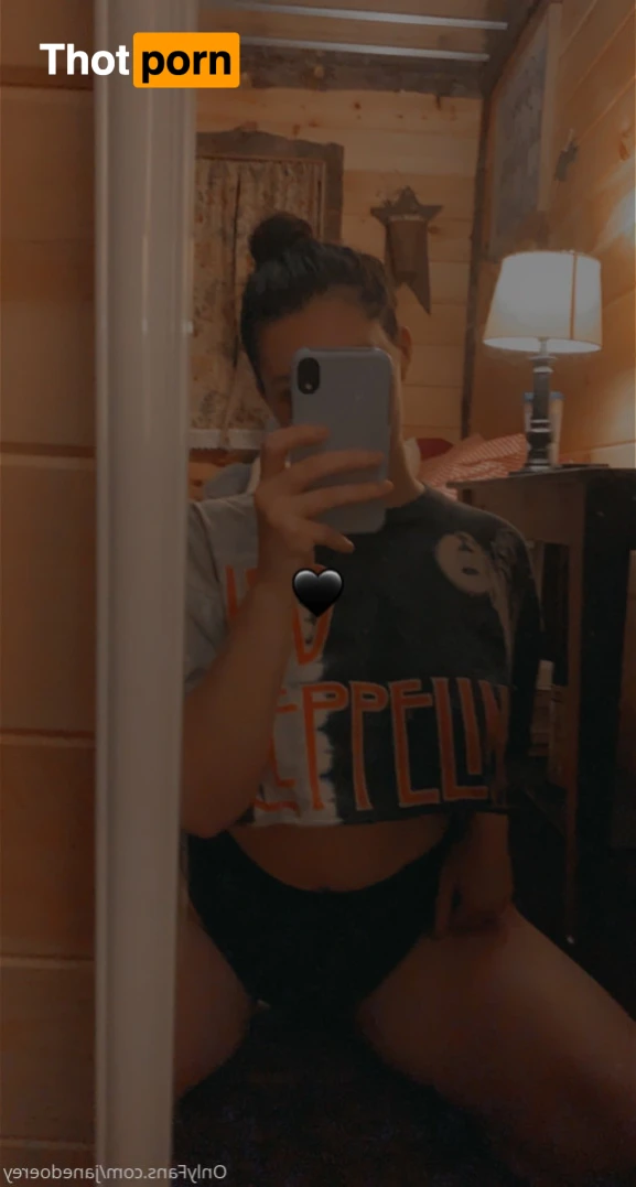 Jane Doe Rey 15598288