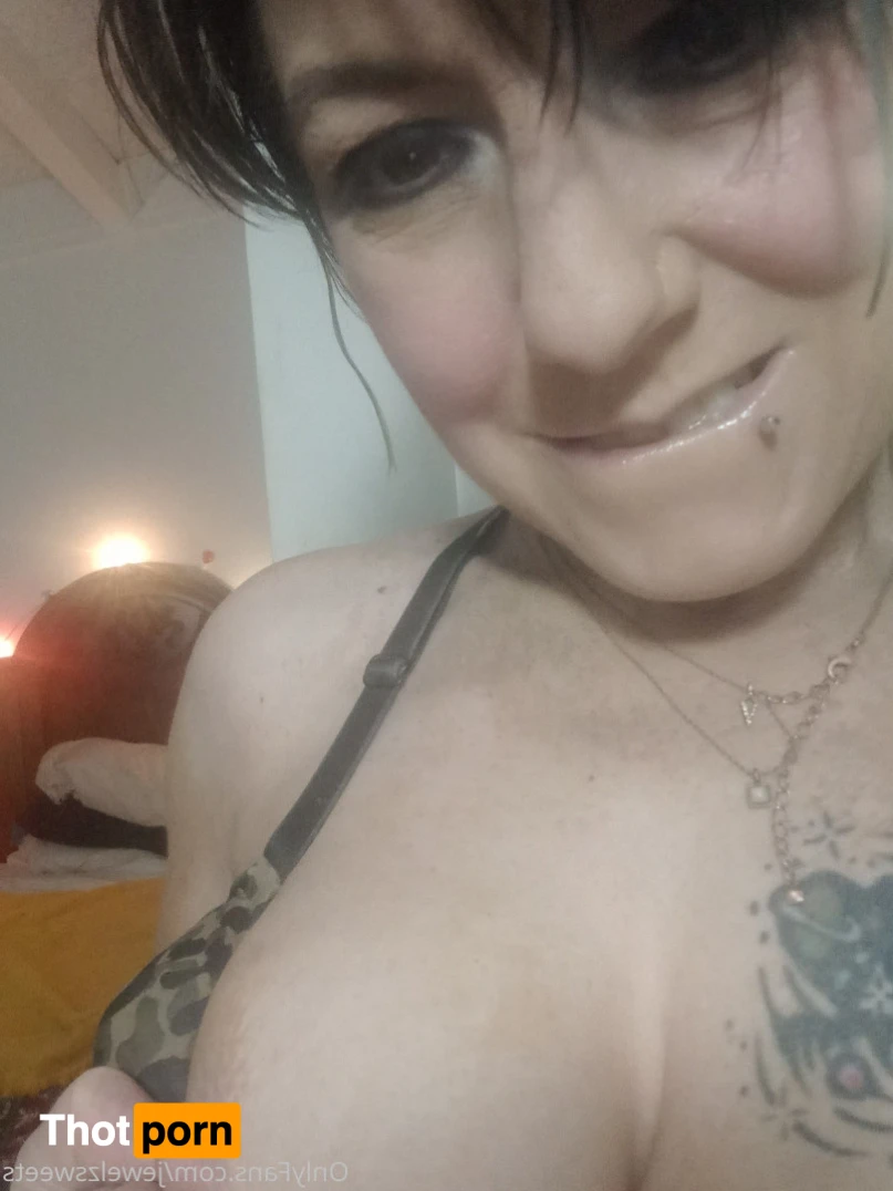 Jewelz Sweets 15218253