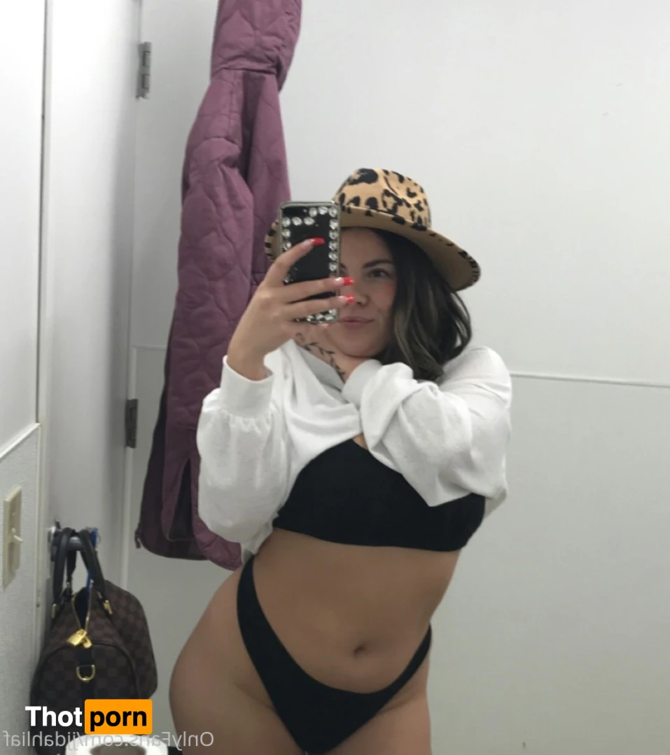 Jasmine Flick 15189297