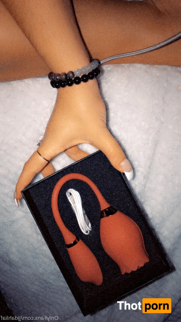 Jasmine Flick 15189347