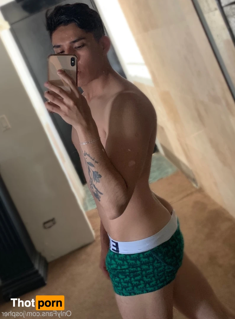 Christopher y José 15965428