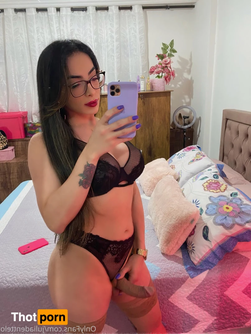 Julia denttelo 13764678