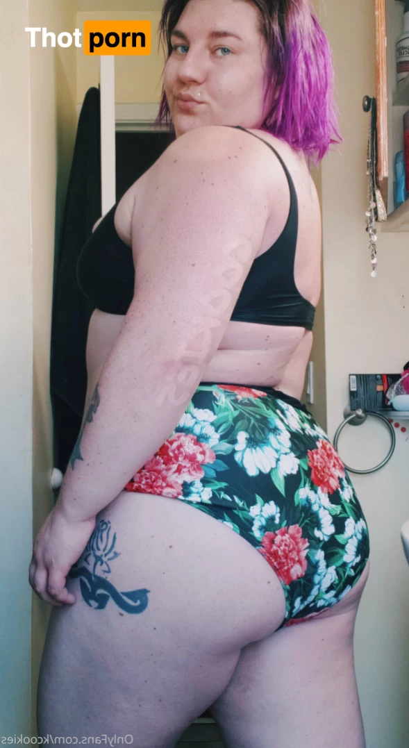 💦Thick Powerlifting Goddess💦 9799930