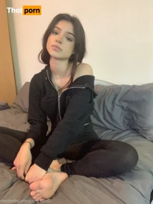 16372599