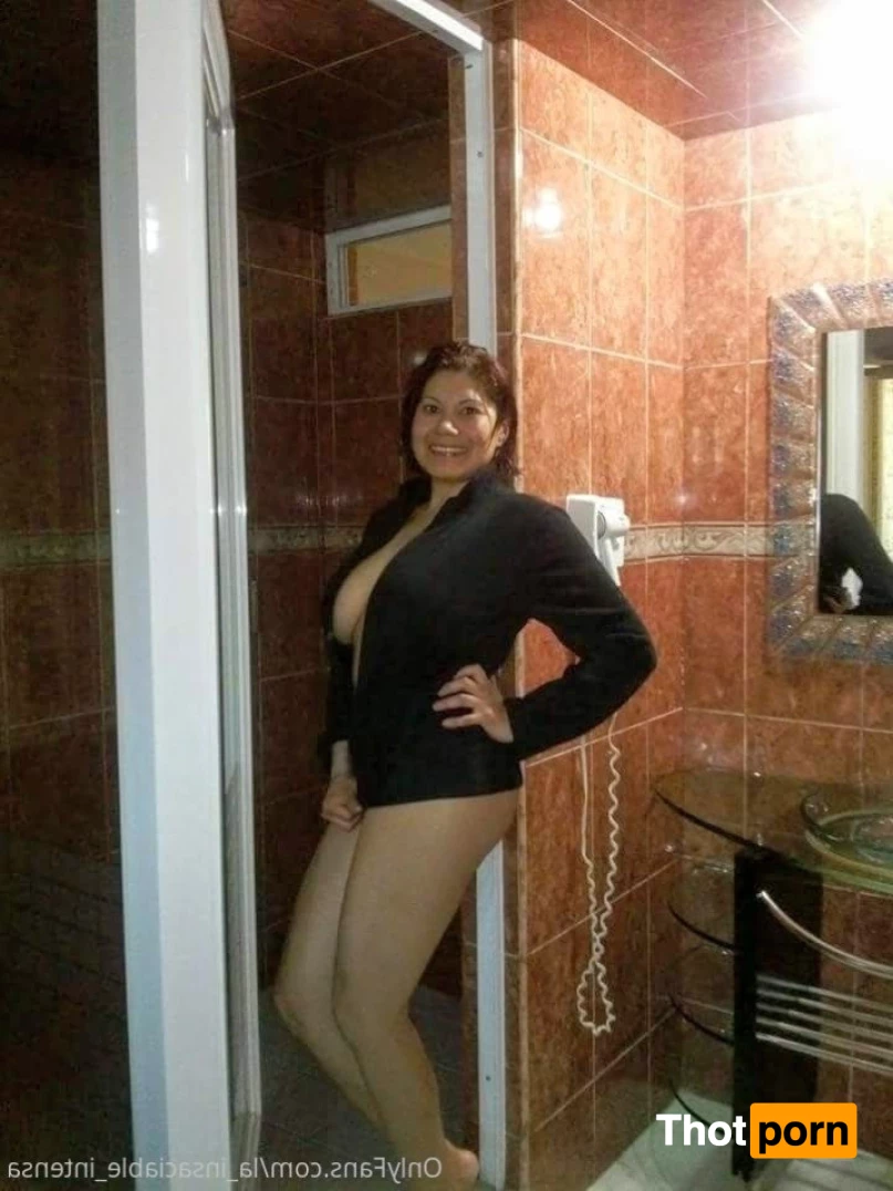 LA SEÑORA DE LAS CUATRO DÉCADAS 8974100