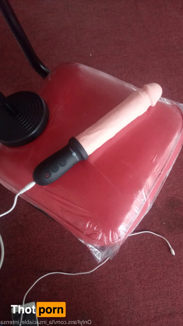 LA SEÑORA DE LAS CUATRO DÉCADAS 8974135