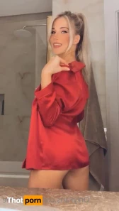 1605988