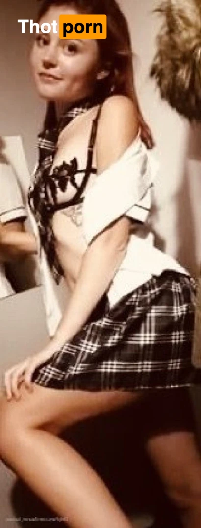 lauren_lucious 15023153