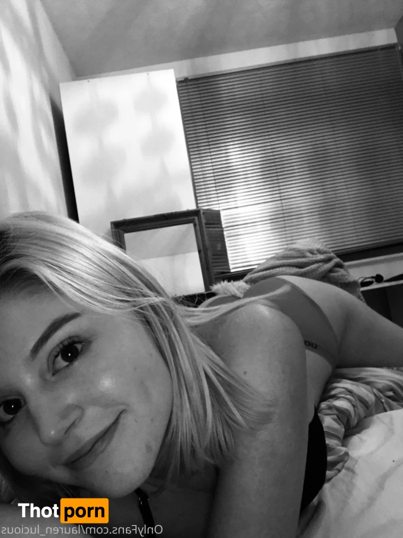 lauren_lucious 15055329