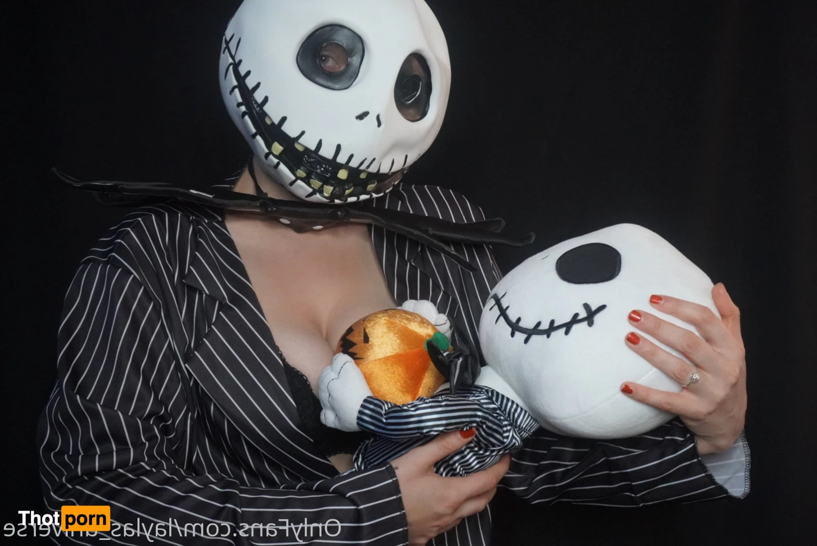 Layla - NO PPV 9997144