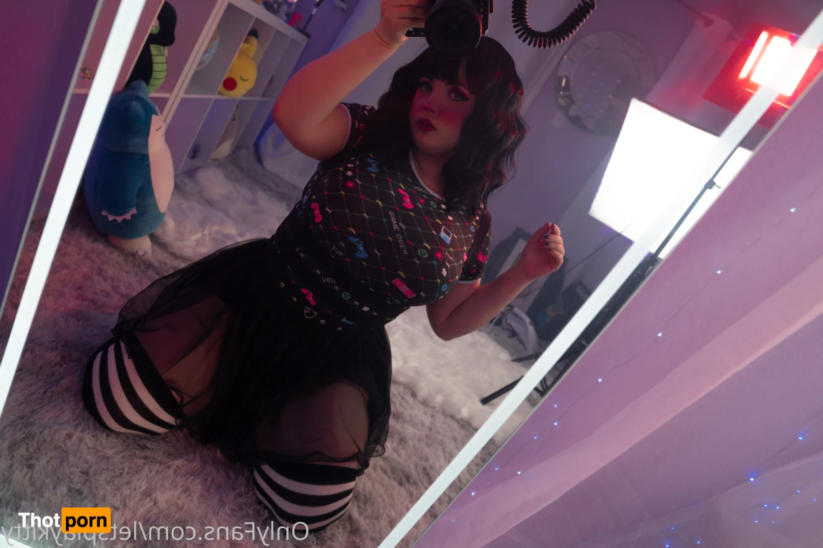 LetsPlayKitty 16261961