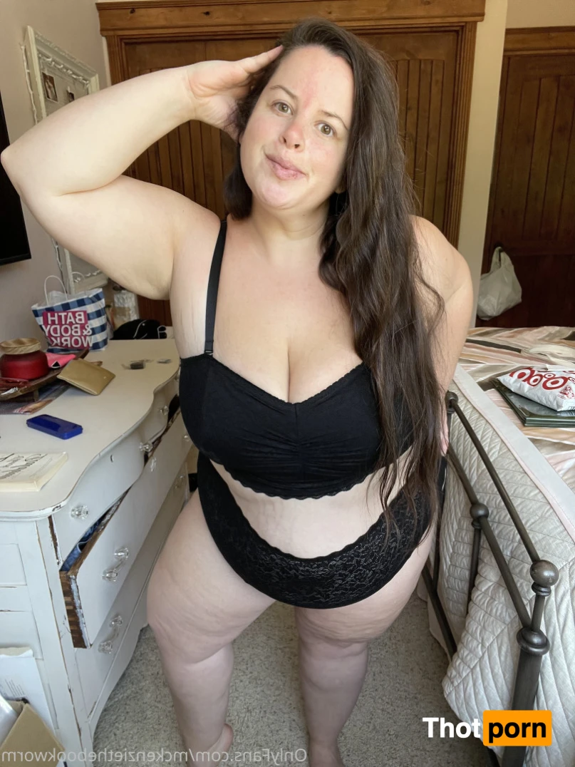 McKenzie Low 12402560