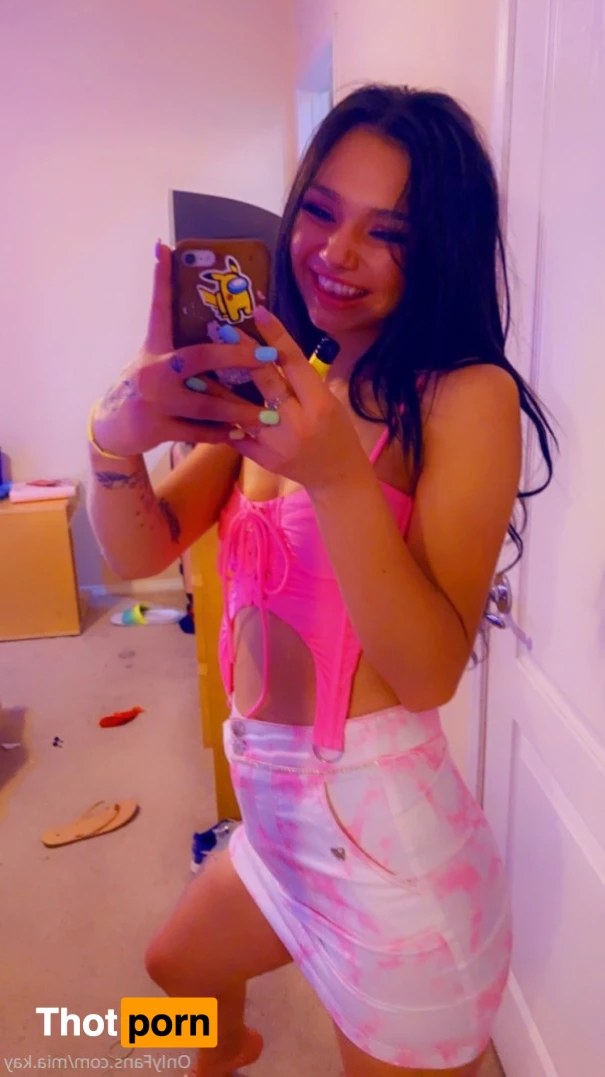 Mia Kay 👑 9278830