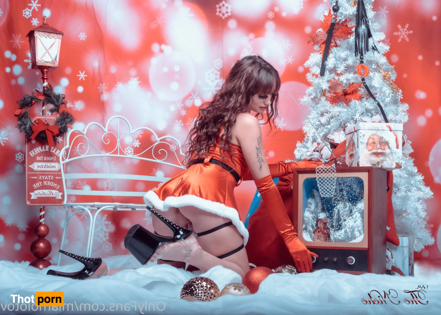 Mia Molotov 15230966