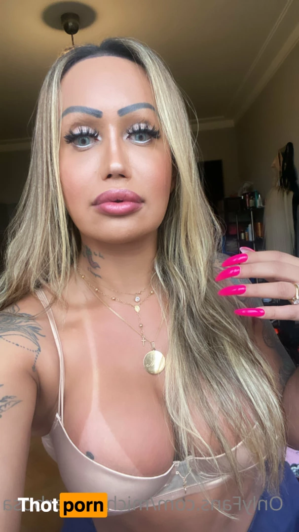 Michelly Barbosa 9243824