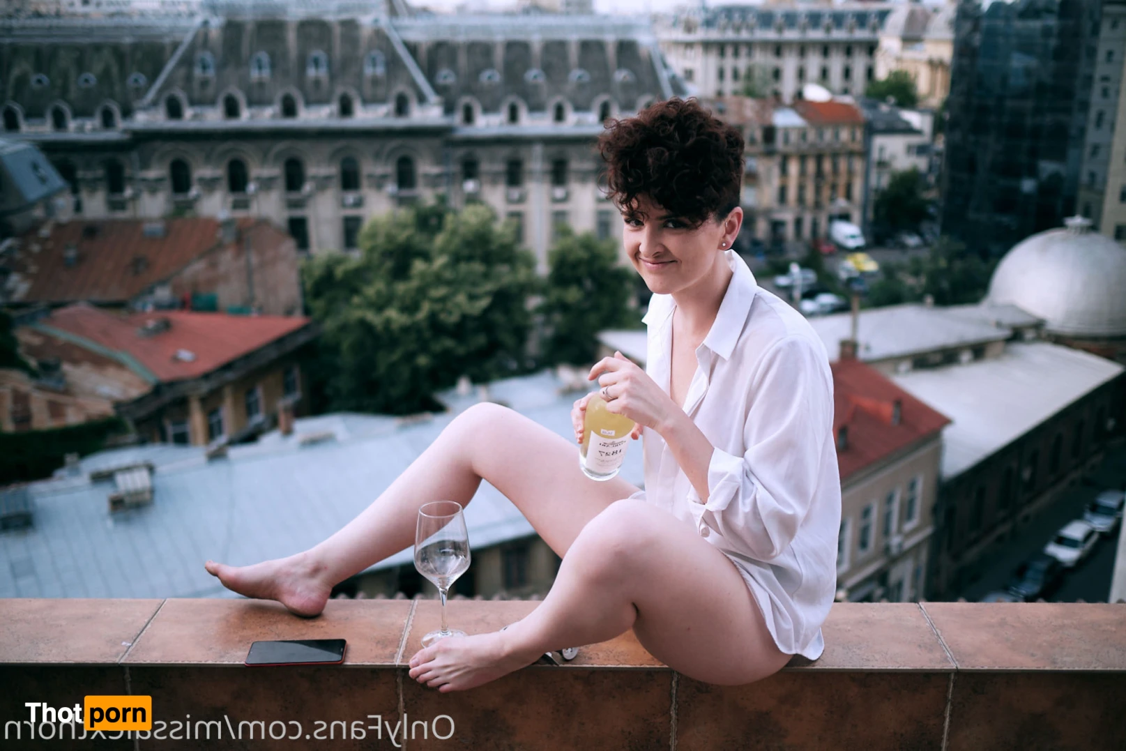 Alexandra Thorn 13331632