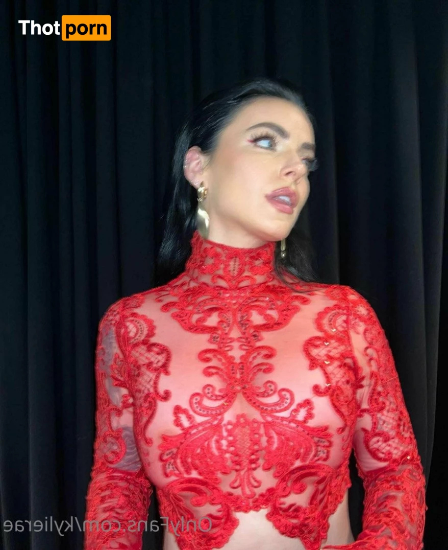 🦋 K Y L I E   R Δ E   H A L L 🦋 4370856