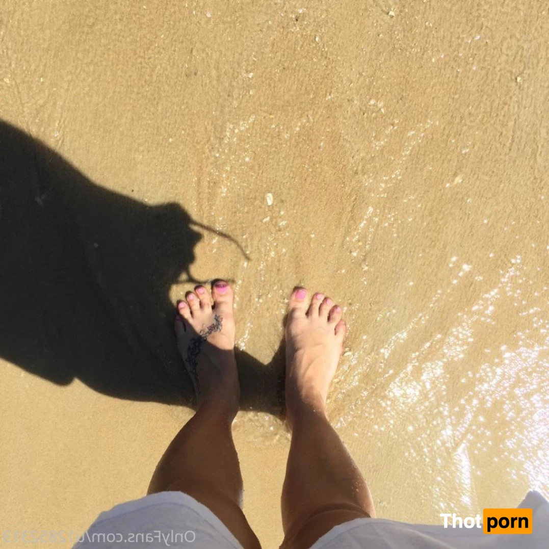 Mistress Tess 13836662