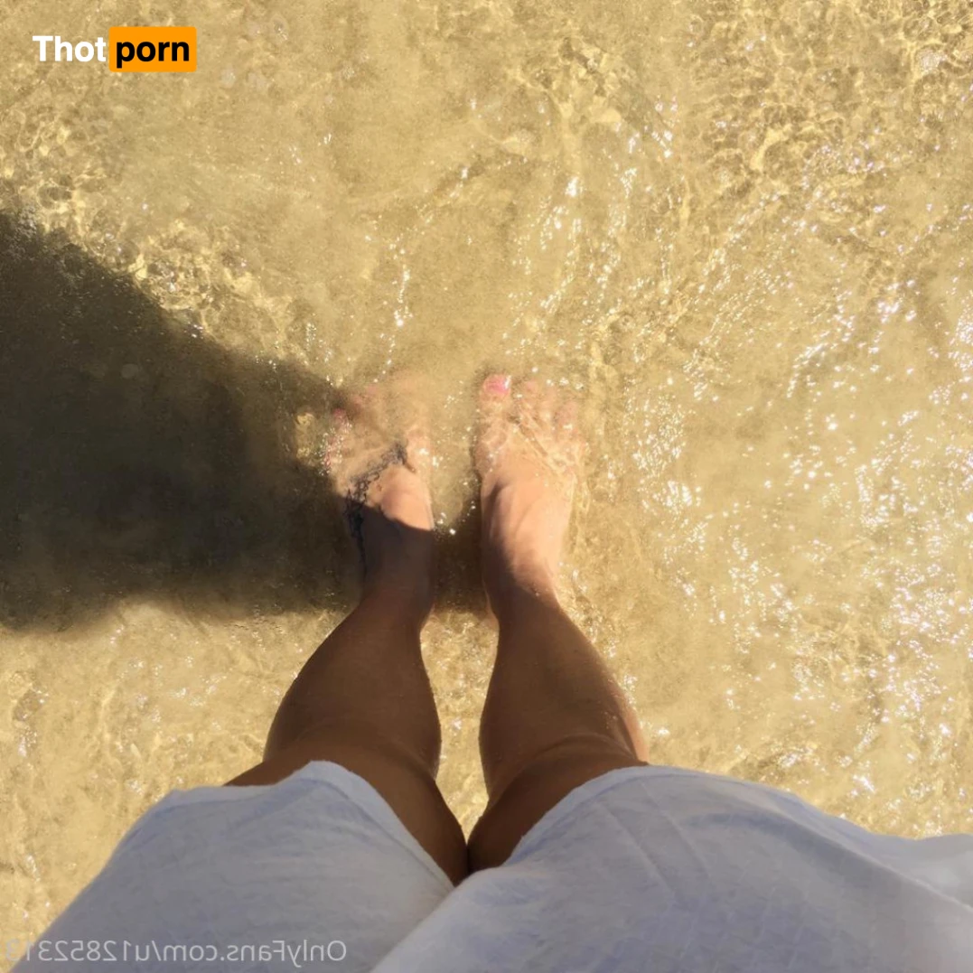 Mistress Tess 13879144