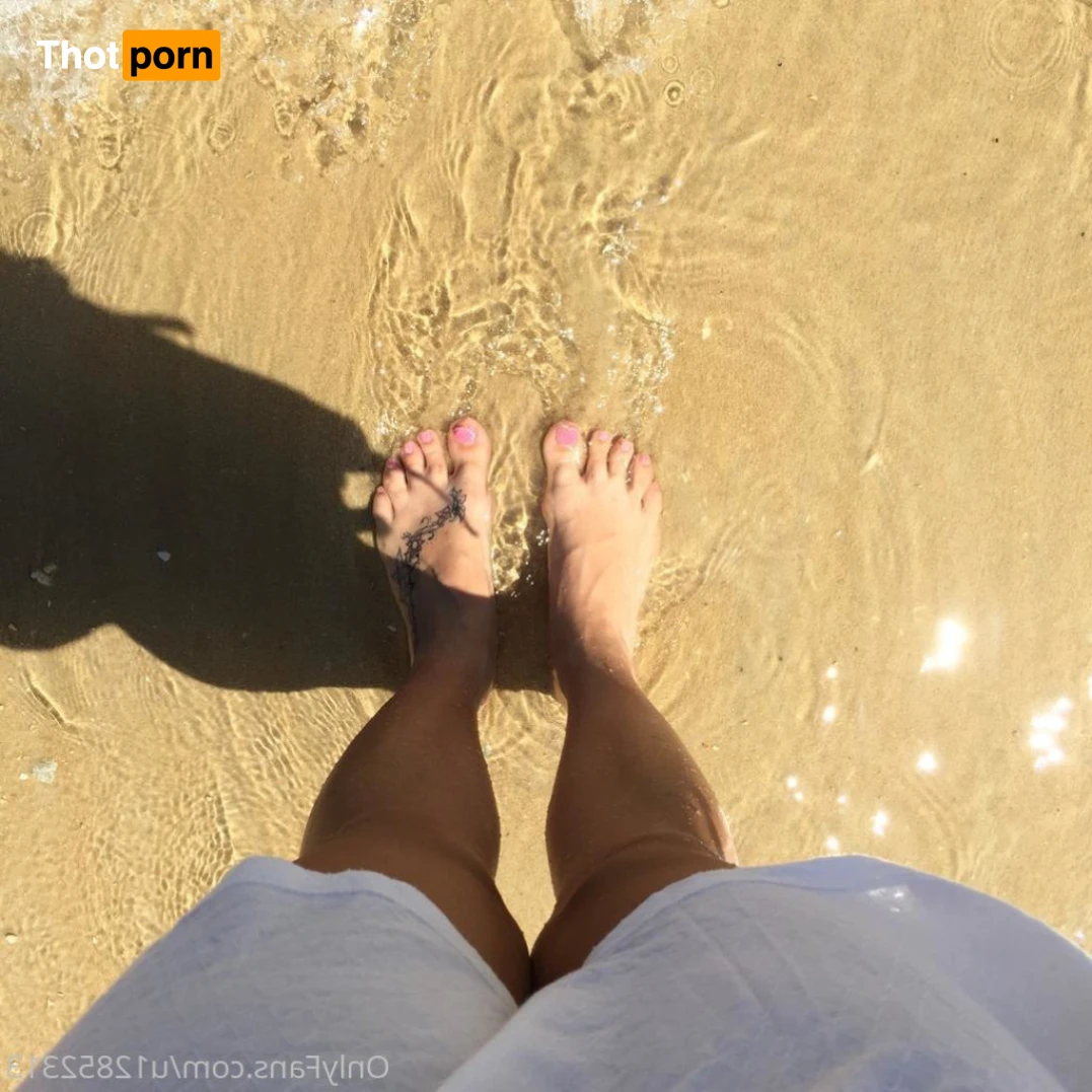 Mistress Tess 13935912