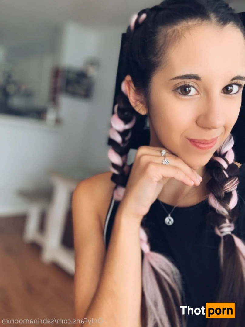 Misty ✨Your Little GF &amp; Med Student✨ 14120408