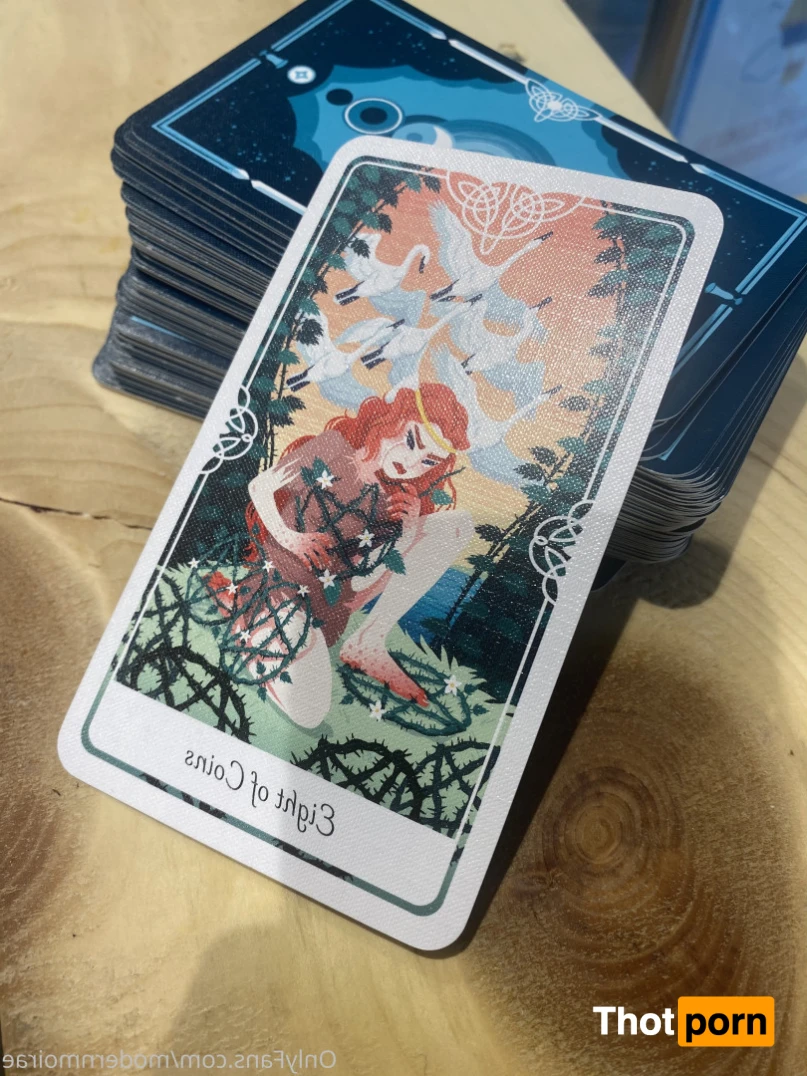 Roxie Rusalka 16521498