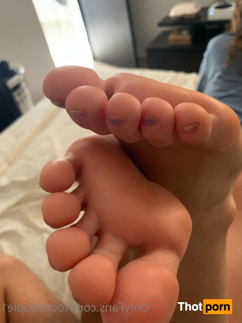 Ninnas Feet World 12665109