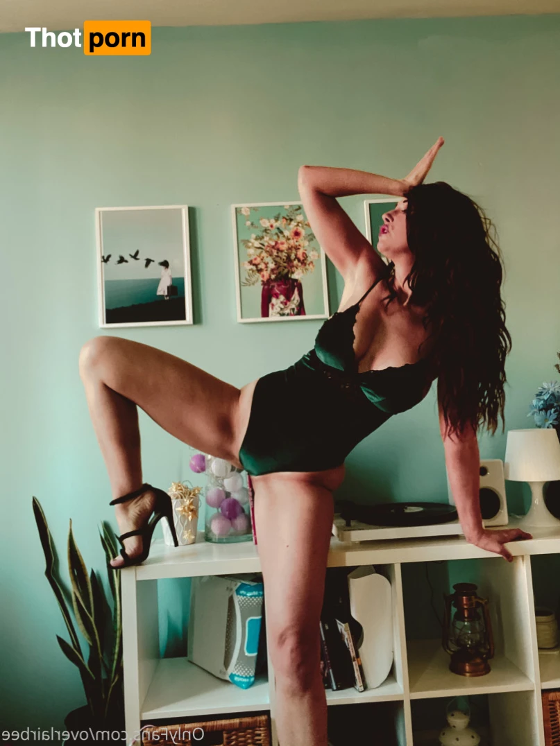 Bee (Naked News/Suicidegirls/Playboy tv) 13970167