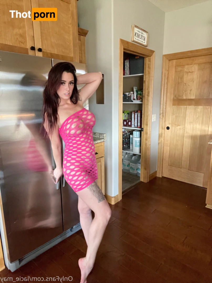 𝐿𝒶𝒸𝒾𝑒 𝑀𝒶𝓎 💋 Average Mom Next door 🚪 11453707