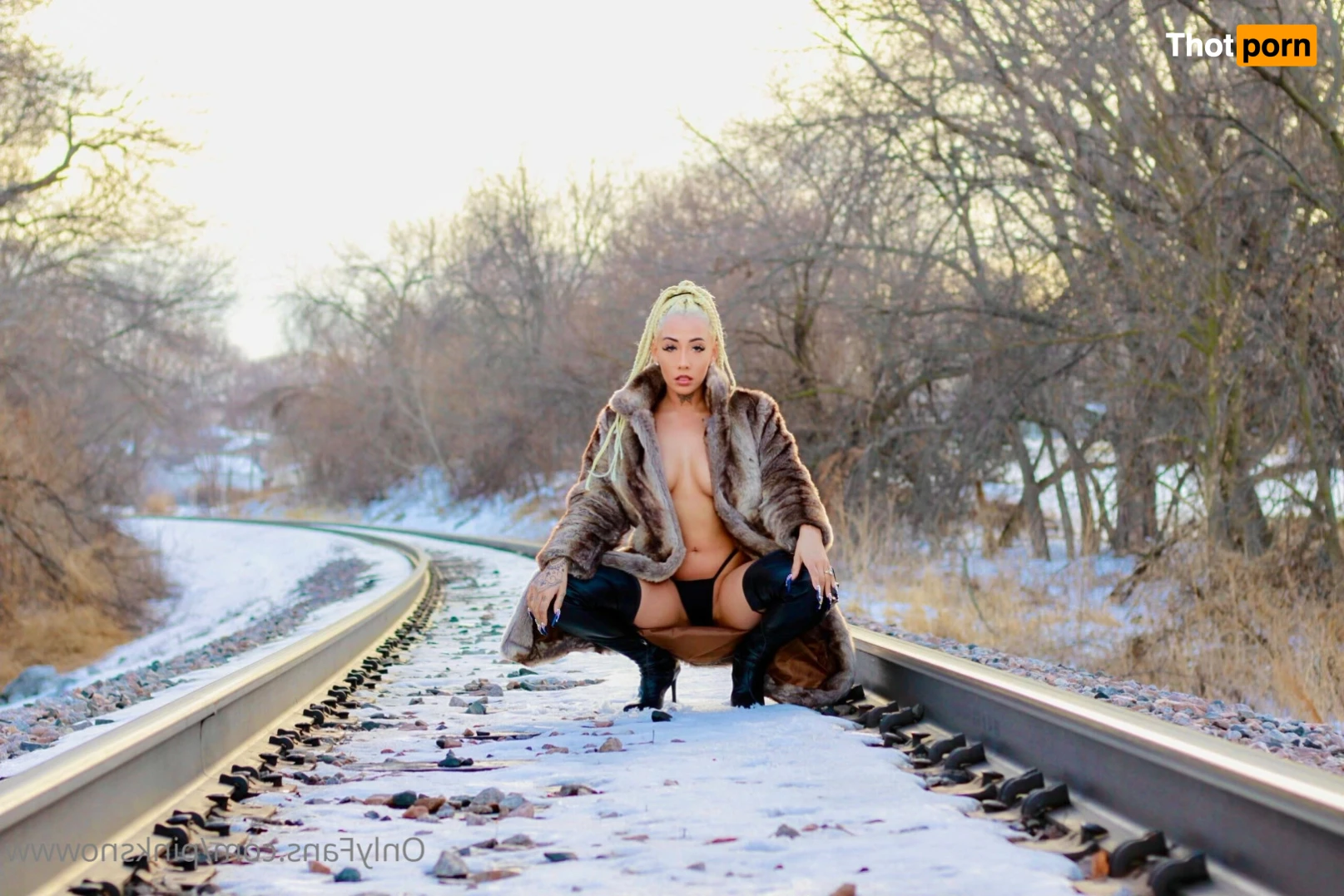 P i N K ❄️ 12313067