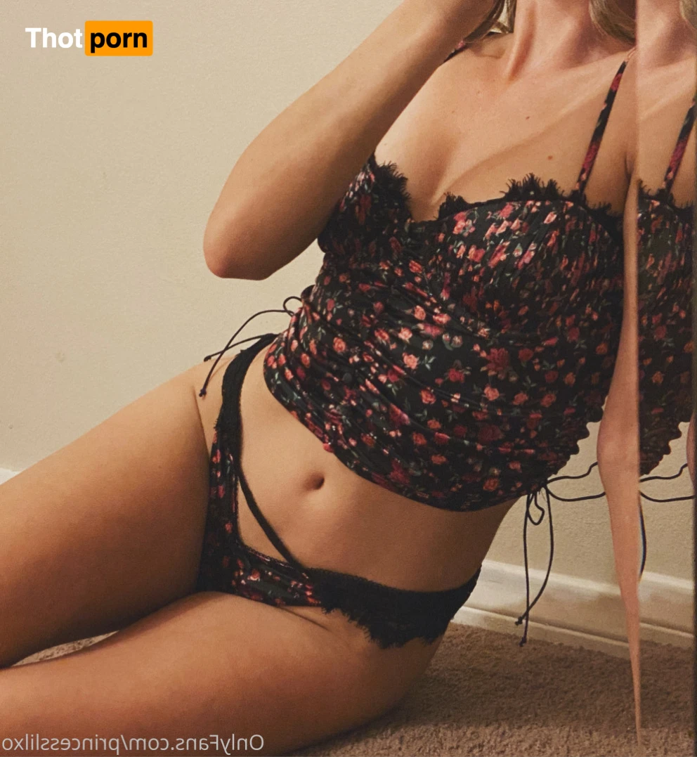 princess lil 💗 13801614