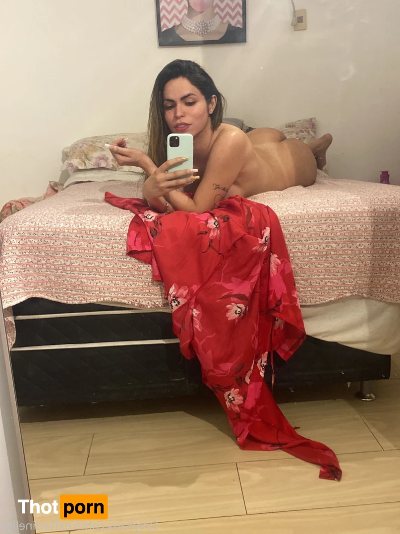 Realliadinelly 14764908