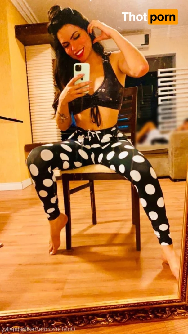 Realliadinelly 14793816