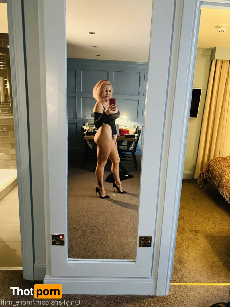 Rebecca More UK 16306859